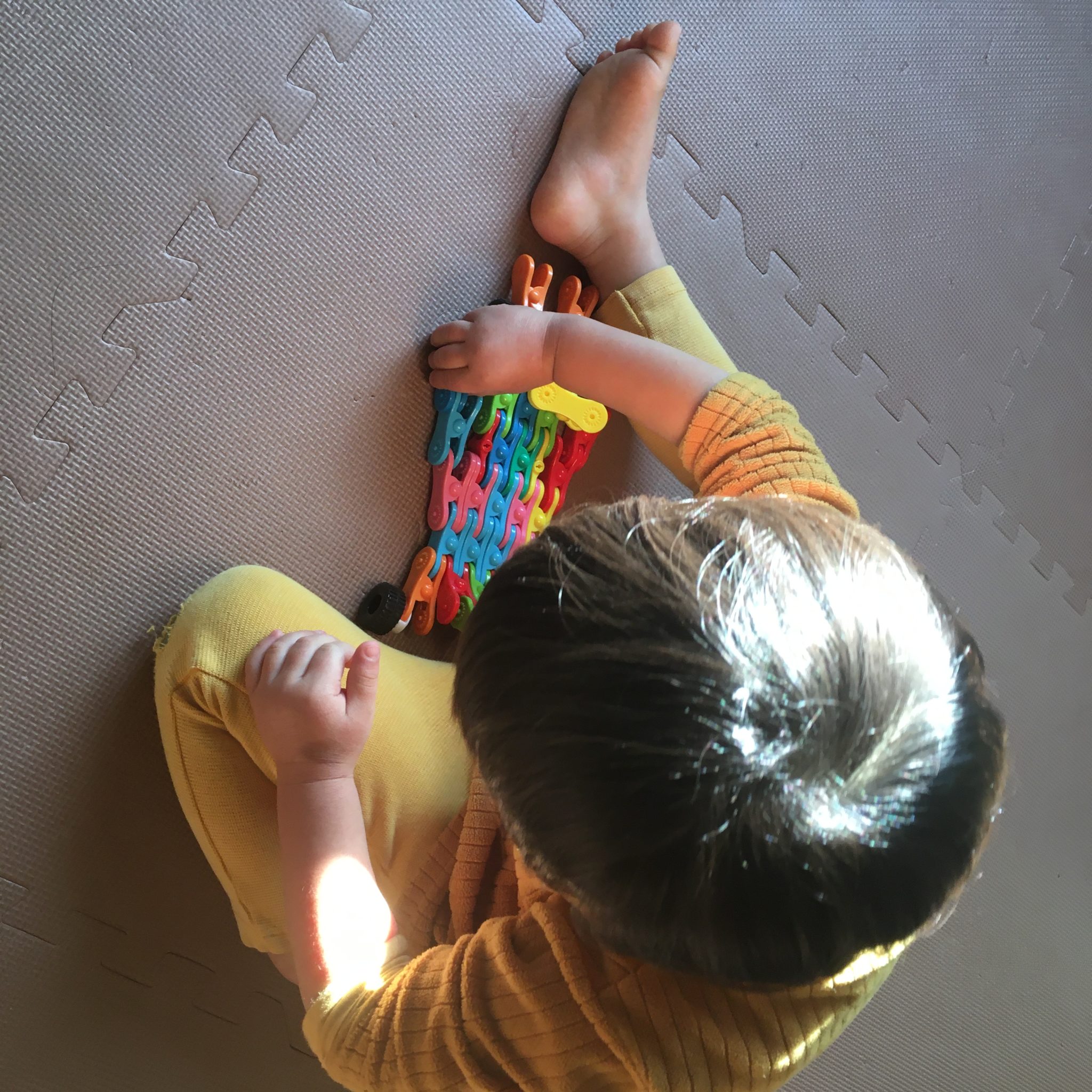 保育園で人気の知育玩具、コクヨのアイクリップは0歳から小学生まで使える。